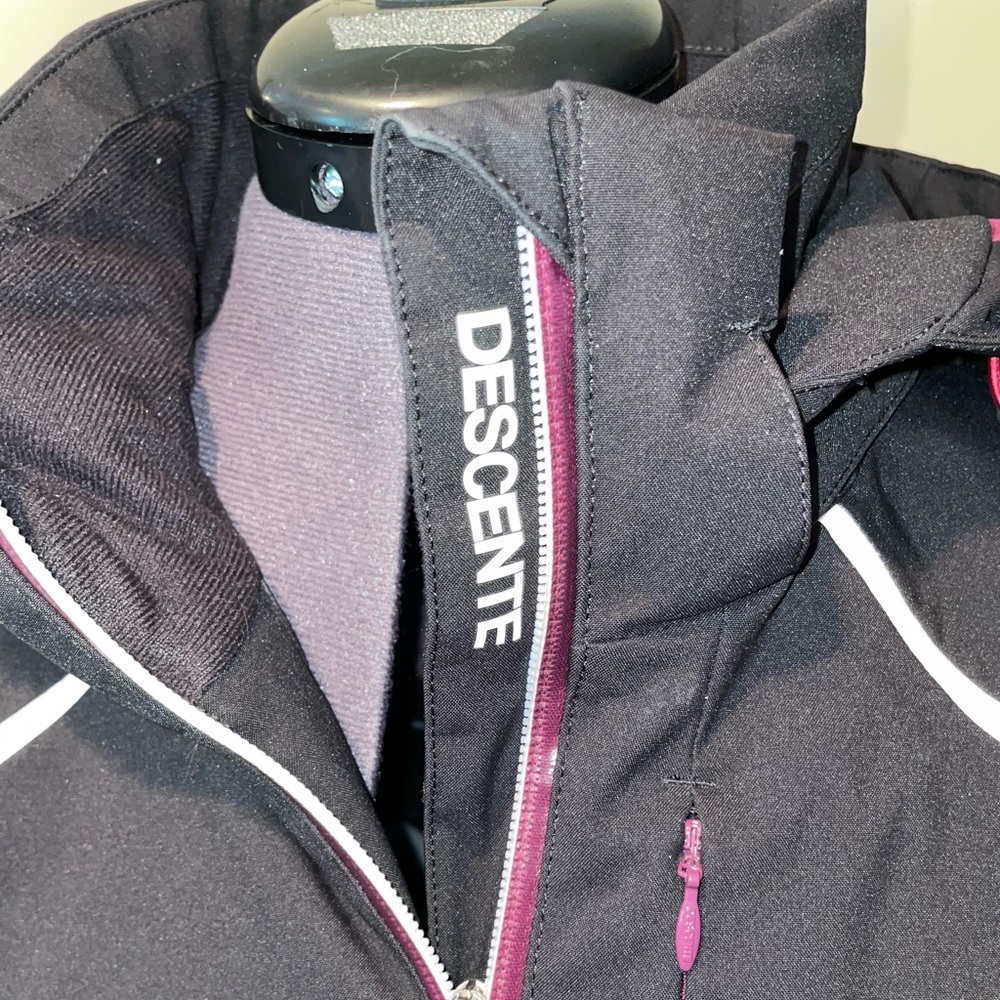 Descente Ski Jacket - Picture 3 of 3